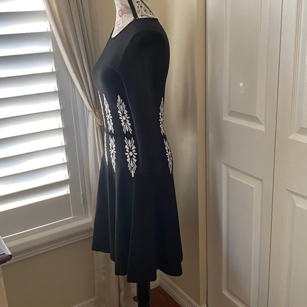 Eliza J Black Fit & Flare Dress 3/4 Sleeve Embellished Waist Knit Small Petite - Picture 7 of 10